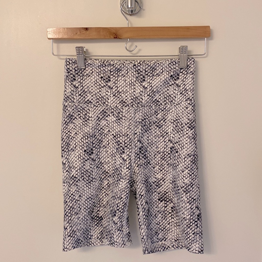 Patterned biker shorts